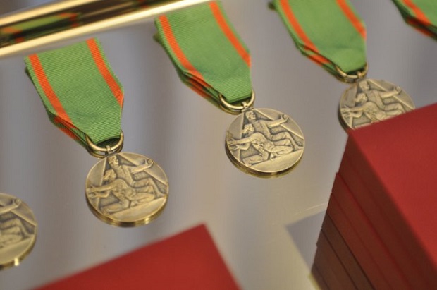 Dzielność, odwaga i ofiarność zostały nagrodzone medalami Dzielność, odwaga i ofiarność zostały nagrodzone medalami