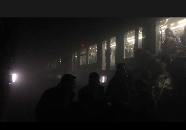 Dwa terrorystyczne zamachy w Brukseli, co najmniej 28 zabitych Dwa terrorystyczne zamachy w Brukseli, co najmniej 28 zabitych