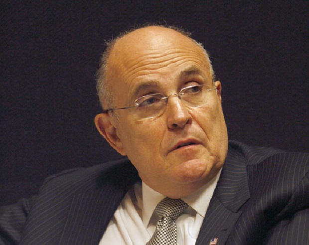 Rudolph Giuliani – “To nie do pomyślenia, żeby prezydent lub Kongres nie słuchał sądów” Rudolph Giuliani – “To nie do pomyślenia, żeby prezydent lub Kongres nie słuchał sądów”