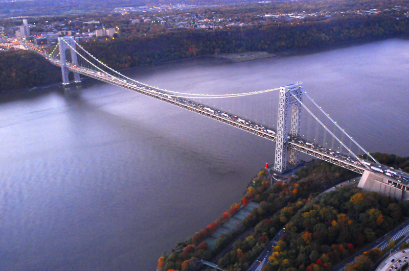 Uwaga kierowcy. Rozpoczynają się roboty drogowe na George Washington Bridge. Uwaga kierowcy. Rozpoczynają się roboty drogowe na George Washington Bridge.