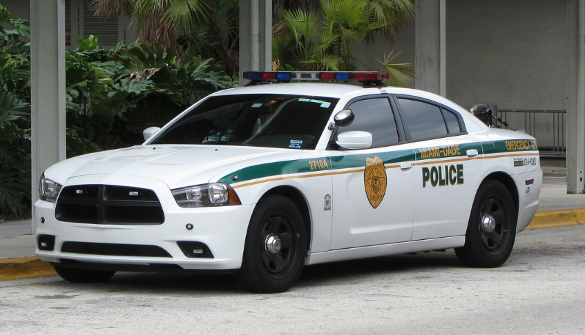 Miami-Dade zaostrza walkę z przestępczością wśród młodzieży Miami-Dade zaostrza walkę z przestępczością wśród młodzieży