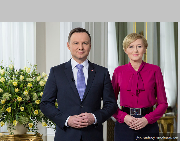 Para prezydencka złożyła Polakom wielkanocne życzenia Para prezydencka złożyła Polakom wielkanocne życzenia