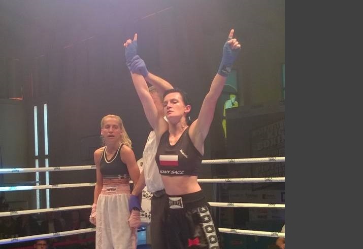 Policjantka z Katowic mistrzynią Polski w kickboxingu Policjantka z Katowic mistrzynią Polski w kickboxingu