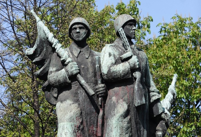 Moskwa zarzuca Polsce próby fałszowania historii Moskwa zarzuca Polsce próby fałszowania historii