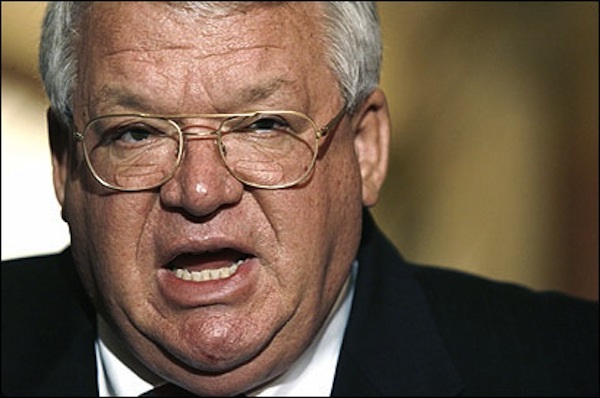 Dennis Hastert, oskarżony o molestowanie seksualne uczniów, nie uniknie kary Dennis Hastert, oskarżony o molestowanie seksualne uczniów, nie uniknie kary