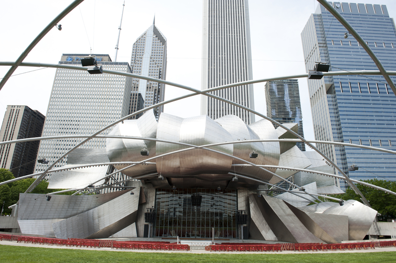 W Millennium Park wprowadzono dodatkowe środki ostrożności. Sprawdzane będą torebki W Millennium Park wprowadzono dodatkowe środki ostrożności. Sprawdzane będą torebki