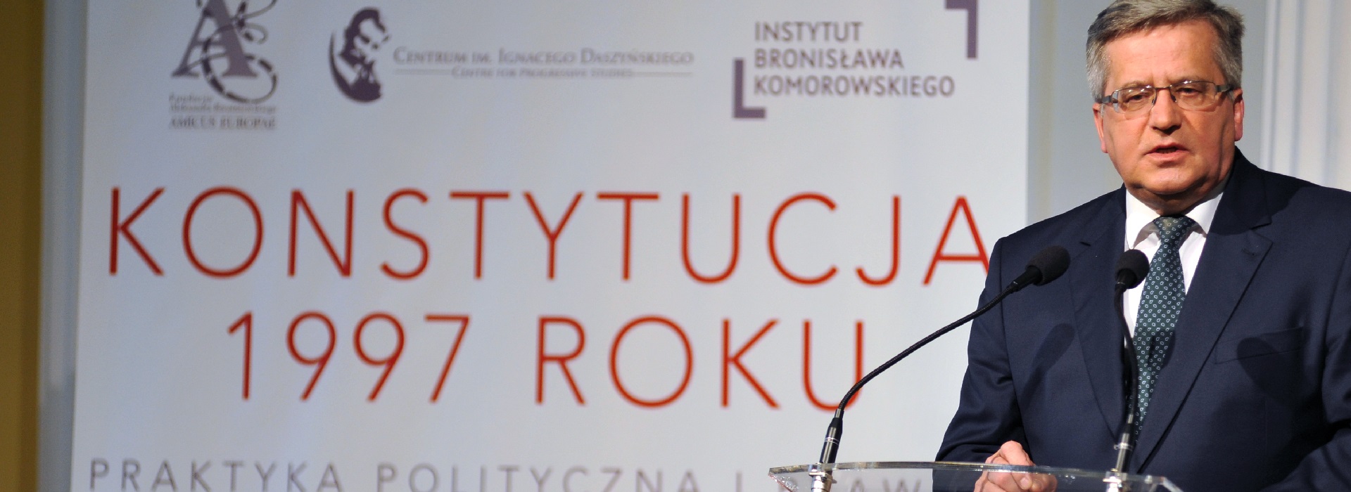 Bronisław Komorowski: Ta konstytucja nie przewidziała katastrofy smoleńskiej Bronisław Komorowski: Ta konstytucja nie przewidziała katastrofy smoleńskiej