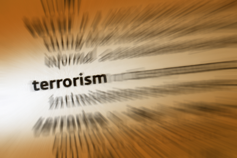 Terroryści próbują wtopić się w tłum uciekinierów Terroryści próbują wtopić się w tłum uciekinierów