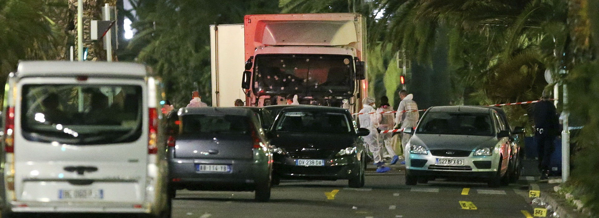 Państwo Islamskie bierze odpowiedzialność za atak w Nicei Państwo Islamskie bierze odpowiedzialność za atak w Nicei