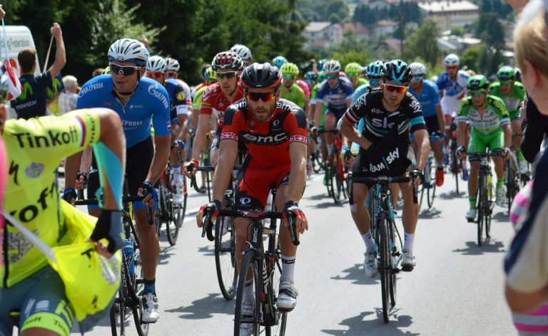 Po śmierci belgijskiego kolarza Bjorga Lambrechta czwarty etap wyścigu Tour de Pologne zostanie zneutralizowany i skrócony