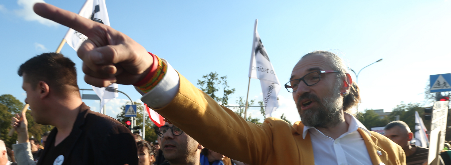 „Jedna Polska, dość podziałów” – marsz KOD przeszedł ulicami stolicy „Jedna Polska, dość podziałów” – marsz KOD przeszedł ulicami stolicy