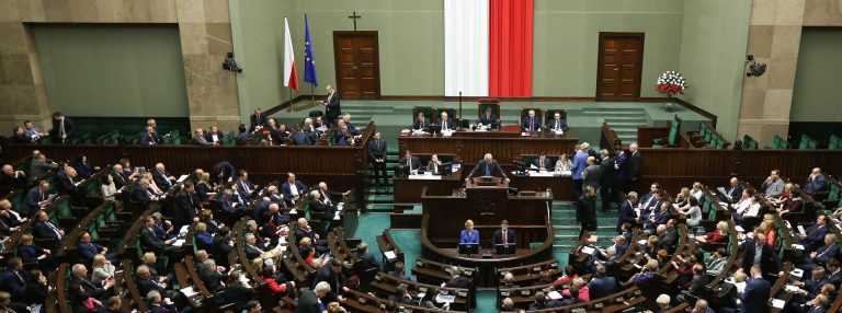Sejm przyjął nowelizację ustaw reformujących sądownictwo