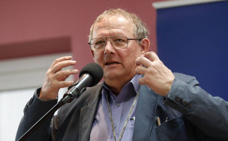 Nawrocki podpisał się pod postulatami Mentzena; Trzaskowskiego poparli m.in. Wałęsa i Michnik