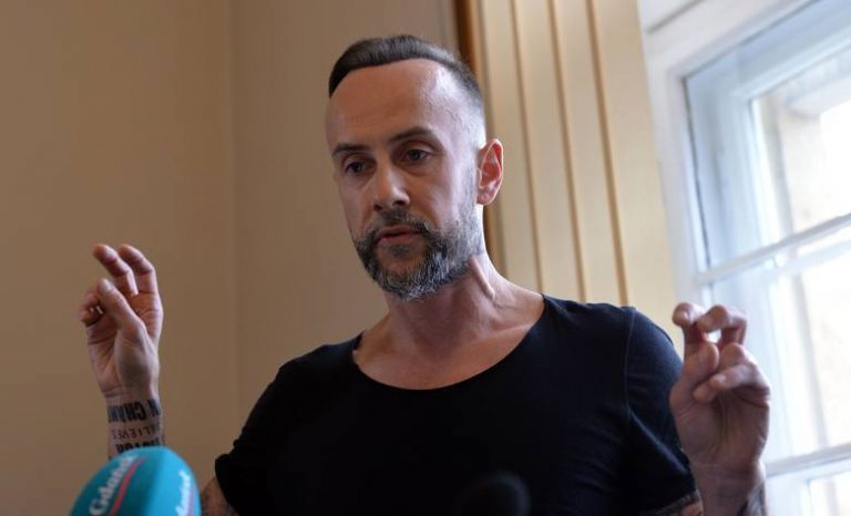 Prokurator chce przeszukania mieszkania „Nergala” oraz zabezpieczenia jego komputerów i telefonów