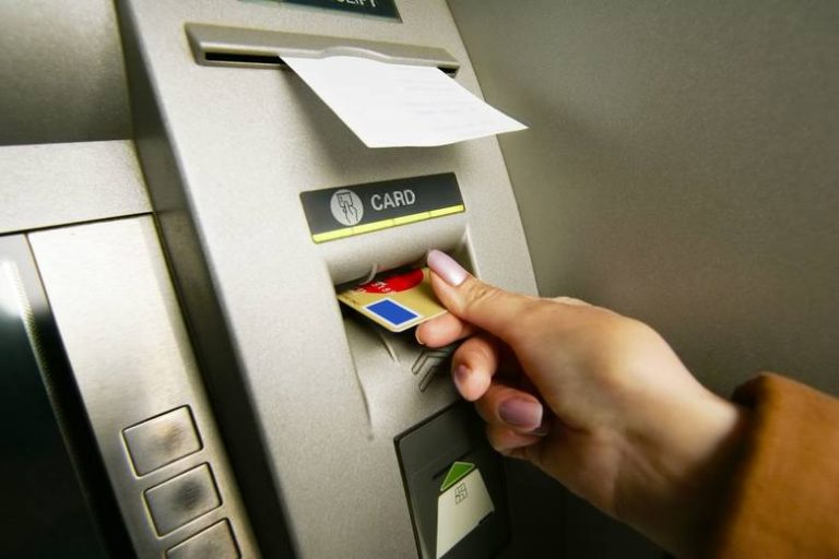 Konto nasze drogie… Pierwszy bank w Polsce wprowadzi ujemne oprocentowanie depozytu klientów indywidualnych