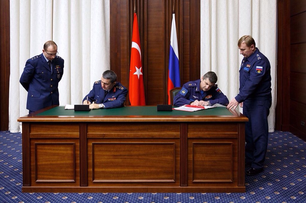 Turcja i Rosja podpisały memorandum wojskowe Turcja i Rosja podpisały memorandum wojskowe