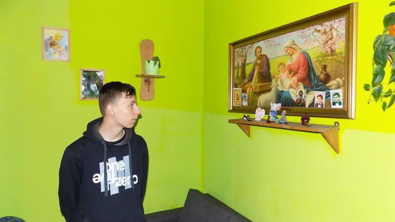Fala pomocy dla Mateusza, który wychowuje czwórkę rodzeństwa, ruszyła! Fala pomocy dla Mateusza, który wychowuje czwórkę rodzeństwa, ruszyła!