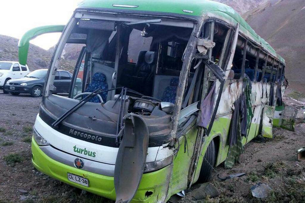 Zderzenie autobusów w Argentynie – 13 ofiar i wielu rannych Zderzenie autobusów w Argentynie – 13 ofiar i wielu rannych