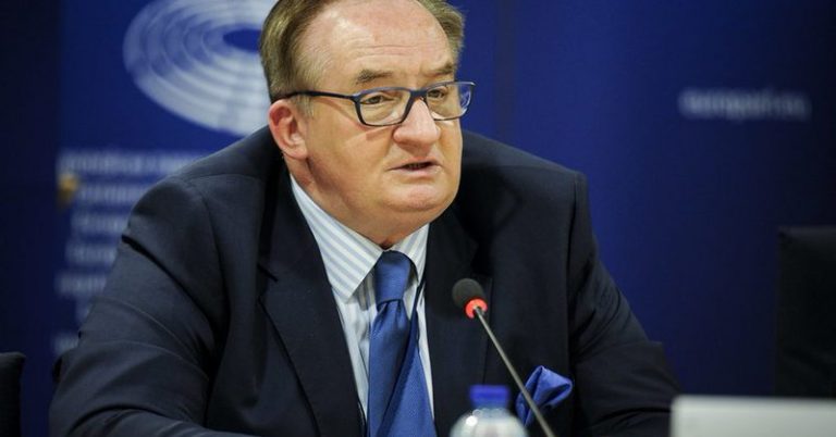 Saryusz-Wolski: Zmiana unijnych traktatów da instytucjom unijnym potężne narzędzia wywierania presji na państwa członkowskie np. odbieranie pod byle pretekstem funduszy
