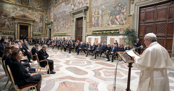 Papież do przywódców europejskich: Europa traci ideały Papież do przywódców europejskich: Europa traci ideały