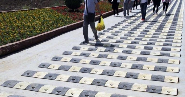 W Chinach wprowadzono ograniczenie prędkości dla… pieszych