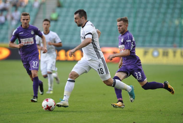 Legia – Sandecja 2:0. Legia wymęczyła pierwsze zwycięstwo. Na ratunek Hamalainen Legia – Sandecja 2:0. Legia wymęczyła pierwsze zwycięstwo. Na ratunek Hamalainen