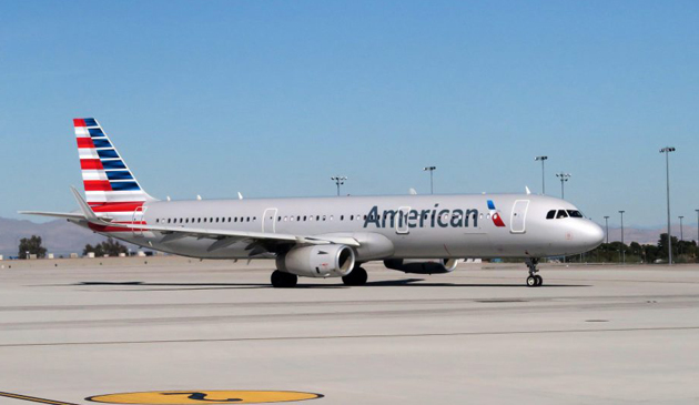 Samolot American Airlines lecący z Grecji wpadł w turbulencje. 10 osób rannych Samolot American Airlines lecący z Grecji wpadł w turbulencje. 10 osób rannych