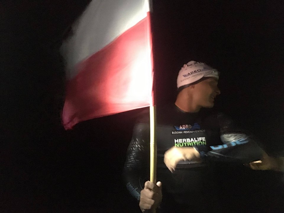 Sebastian Karaś, jako pierwszy człowiek, przepłynął wpław Bałtyk Sebastian Karaś, jako pierwszy człowiek, przepłynął wpław Bałtyk