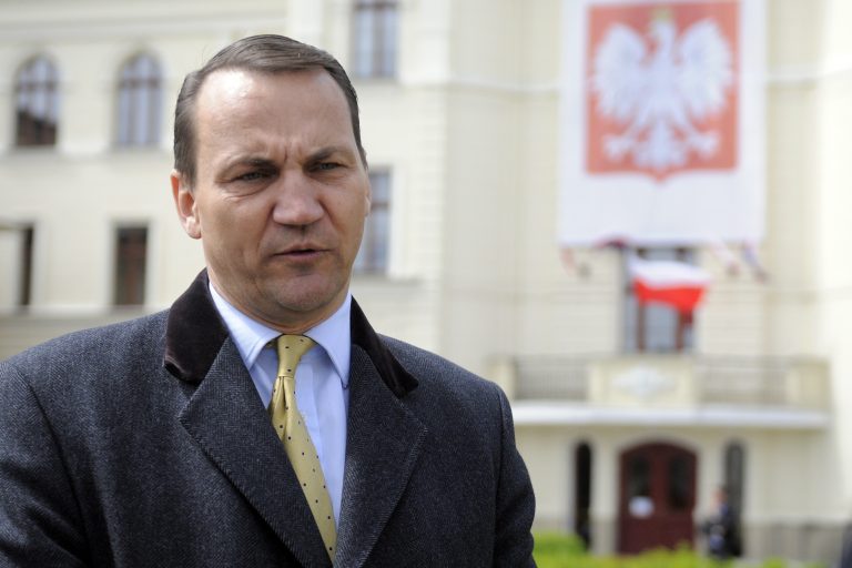 „Ministrem spraw zagranicznych chciałem być od dzieciństwa”. Radosław Sikorski napisał książkę o kulisach dyplomacji
