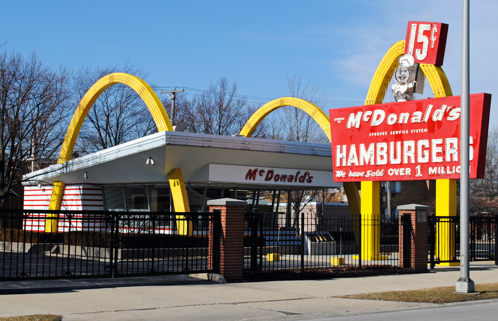 McDonald’s zburzy swoje muzeum w Des Plaines McDonald’s zburzy swoje muzeum w Des Plaines