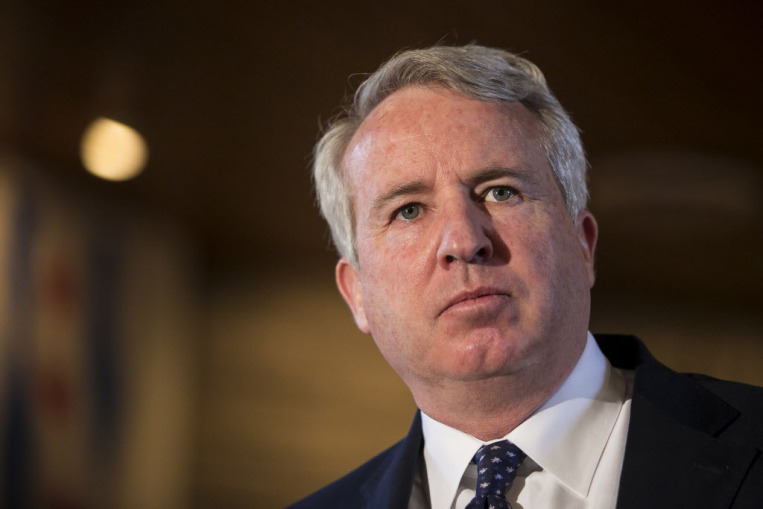 Chris Kennedy krytykuje gubernatora Illinois za bezczynność ws. przemocy w Chicago Chris Kennedy krytykuje gubernatora Illinois za bezczynność ws. przemocy w Chicago