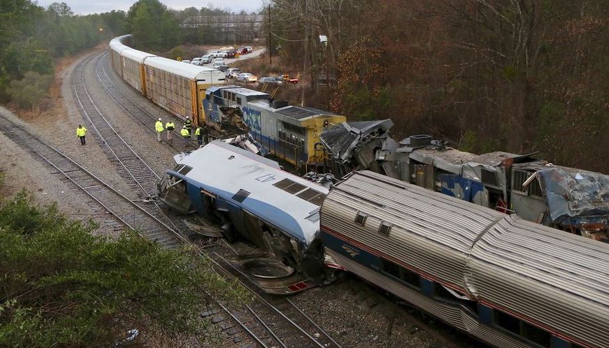 Wypadek pociągu Amtrak. Dwie osoby nie żyją, ponad 100 jest rannych Wypadek pociągu Amtrak. Dwie osoby nie żyją, ponad 100 jest rannych
