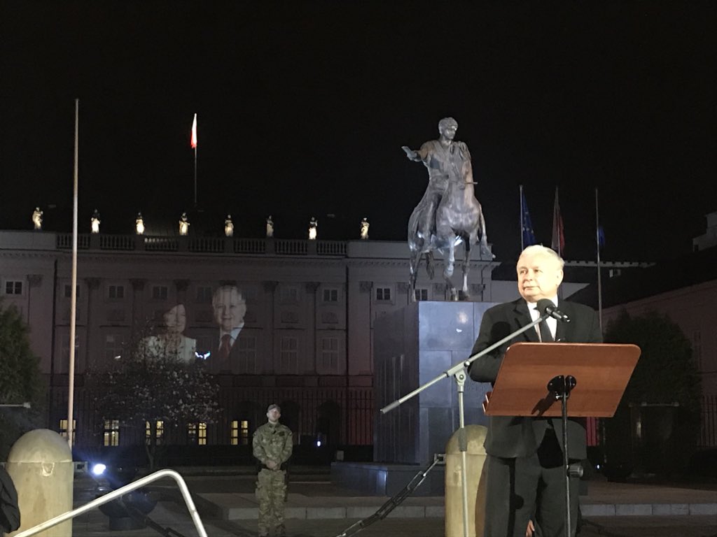 Kaczyński: Są raporty wstępne w sprawie katastrofy, czekamy na raport ostateczny Kaczyński: Są raporty wstępne w sprawie katastrofy, czekamy na raport ostateczny