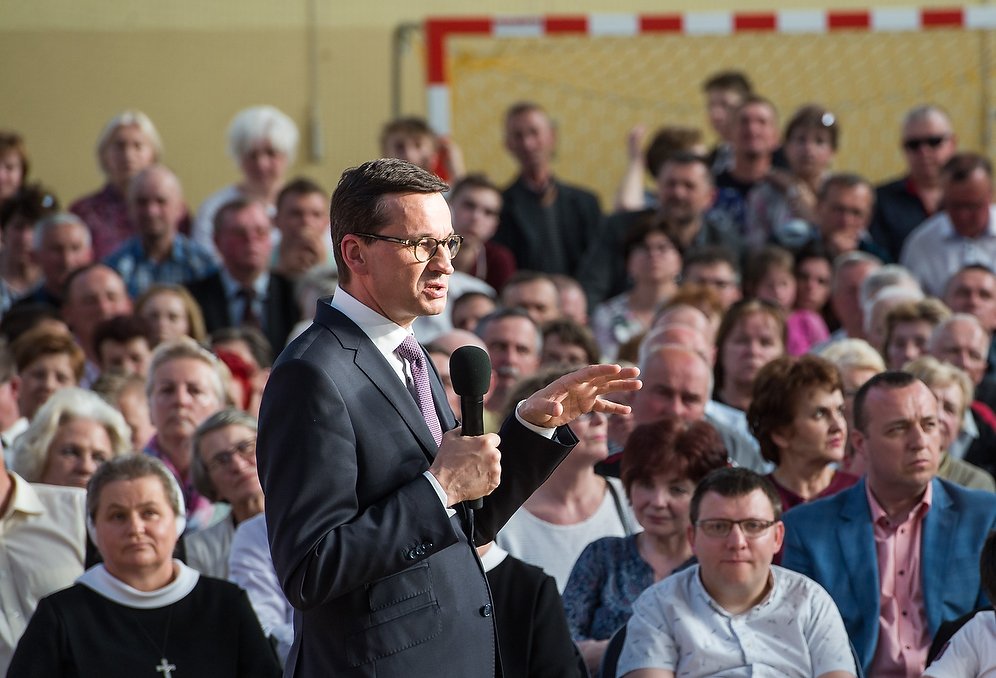 Premier Morawiecki spotkał się z mieszkańcami Węgrowa: Na tapecie systemowa pomoc osobom niepełnosprawnym Premier Morawiecki spotkał się z mieszkańcami Węgrowa: Na tapecie systemowa pomoc osobom niepełnosprawnym