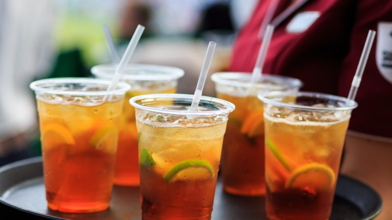 Miasto na Florydzie zakazuje plastikowych słomek do picia