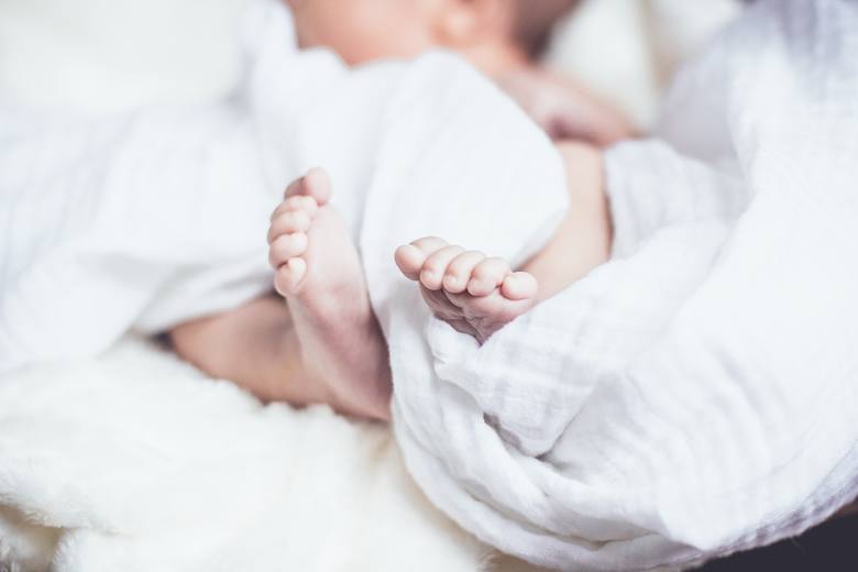 Matka nic nie zauważyła, a on zgwałcił jej 1,5 roczne dziecko Matka nic nie zauważyła, a on zgwałcił jej 1,5 roczne dziecko