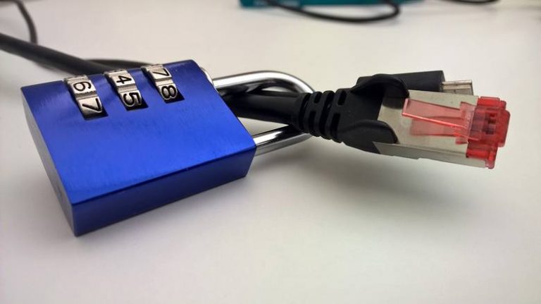 Raport: Od 2019 r. internet i media społecznościowe blokowano w 35 krajach