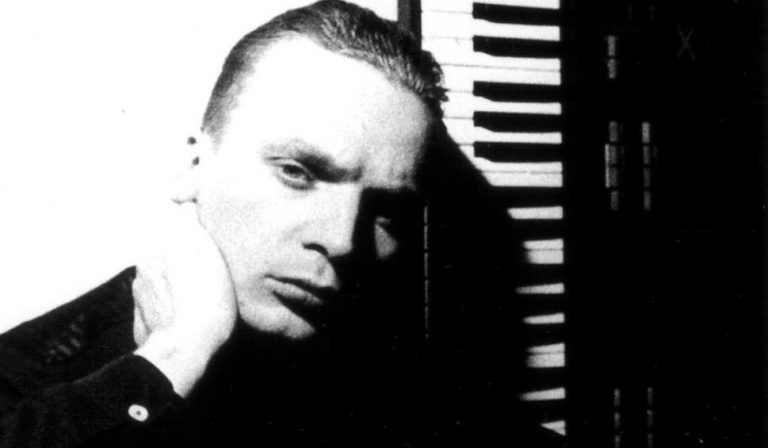 65 lat temu urodził się Grzegorz Ciechowski, lider grupy Republika, solista, autor tekstów, producent i innowator muzyczny