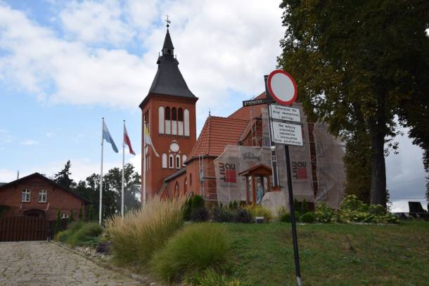 Pomorze: Proboszcz ze Swarożyna został pouczony. Pieśni z megafonu włącza wbrew przepisom prawa Pomorze: Proboszcz ze Swarożyna został pouczony. Pieśni z megafonu włącza wbrew przepisom prawa