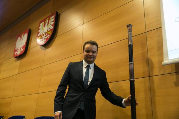 PiS bierze Małopolskę. Witold Kozłowski marszałkiem, Rafał Bochenek przewodniczącym sejmiku PiS bierze Małopolskę. Witold Kozłowski marszałkiem, Rafał Bochenek przewodniczącym sejmiku
