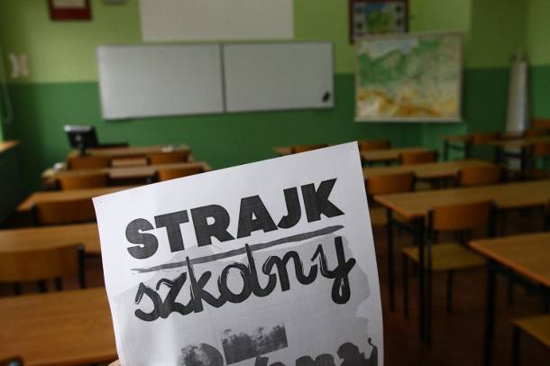 Protest nauczycieli przybiera na sile. W Gdańsku już 600 osób na L4