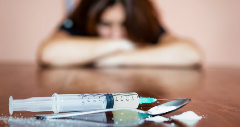 Opioidy przyczyną większej liczby zgonów w powiecie DuPage