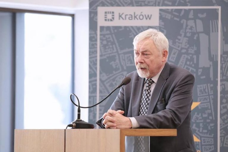 W Krakowie brakuje 89 mln zł na pensję dla nauczycieli