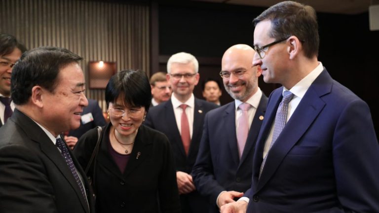 Premier Morawiecki do japońskich inwestorów: Polska ma jedne z najlepszych warunków inwestycyjnych na świecie