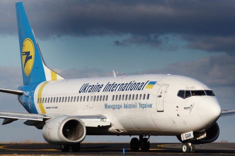 Boeing 737 Ukrainian Airlines ze 170 osobami na pokładzie rozbił się tuż po starcie. Nikt nie przeżył