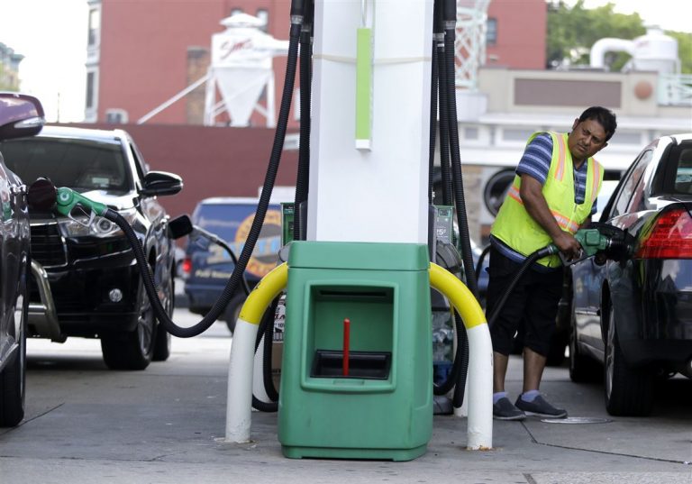 Illinois może zakazać samodzielnego tankowania samochodów
