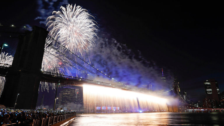 Fourth of July Fireworks będą odbywać się w zmodyfikowanej formie