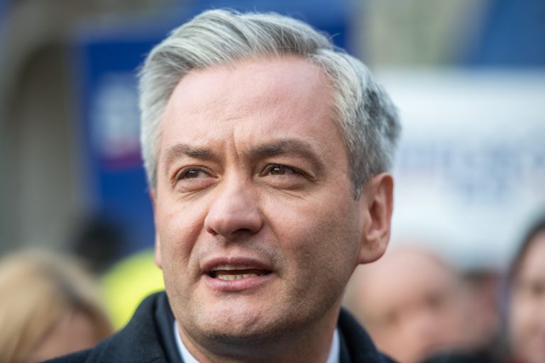 Biedroń: Jednym z pierwszych projektów będzie ustawa dotycząca przerywania ciąży