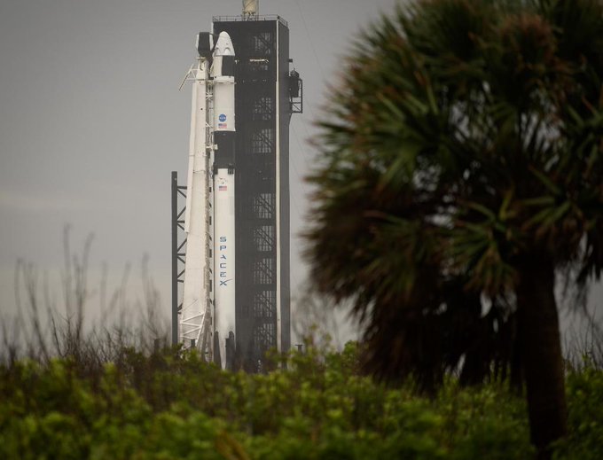 Start załogowej misji NASA SpaceX przełożony