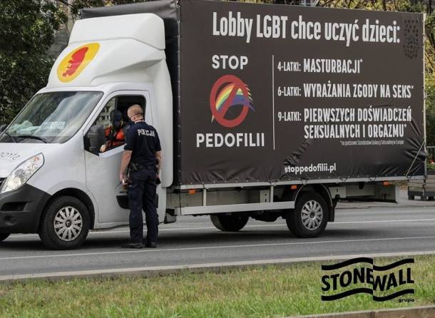 Poznańscy urzędnicy zakazali nadawania "homofobicznych